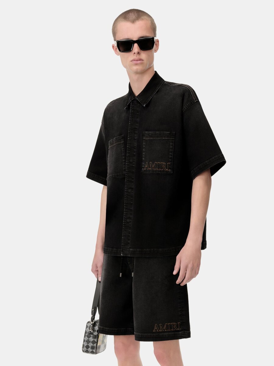 CAMISA AMIRI DE MANGA CORTA CON BOTONES A PRESIÓN Y LOGOTIPO 3D