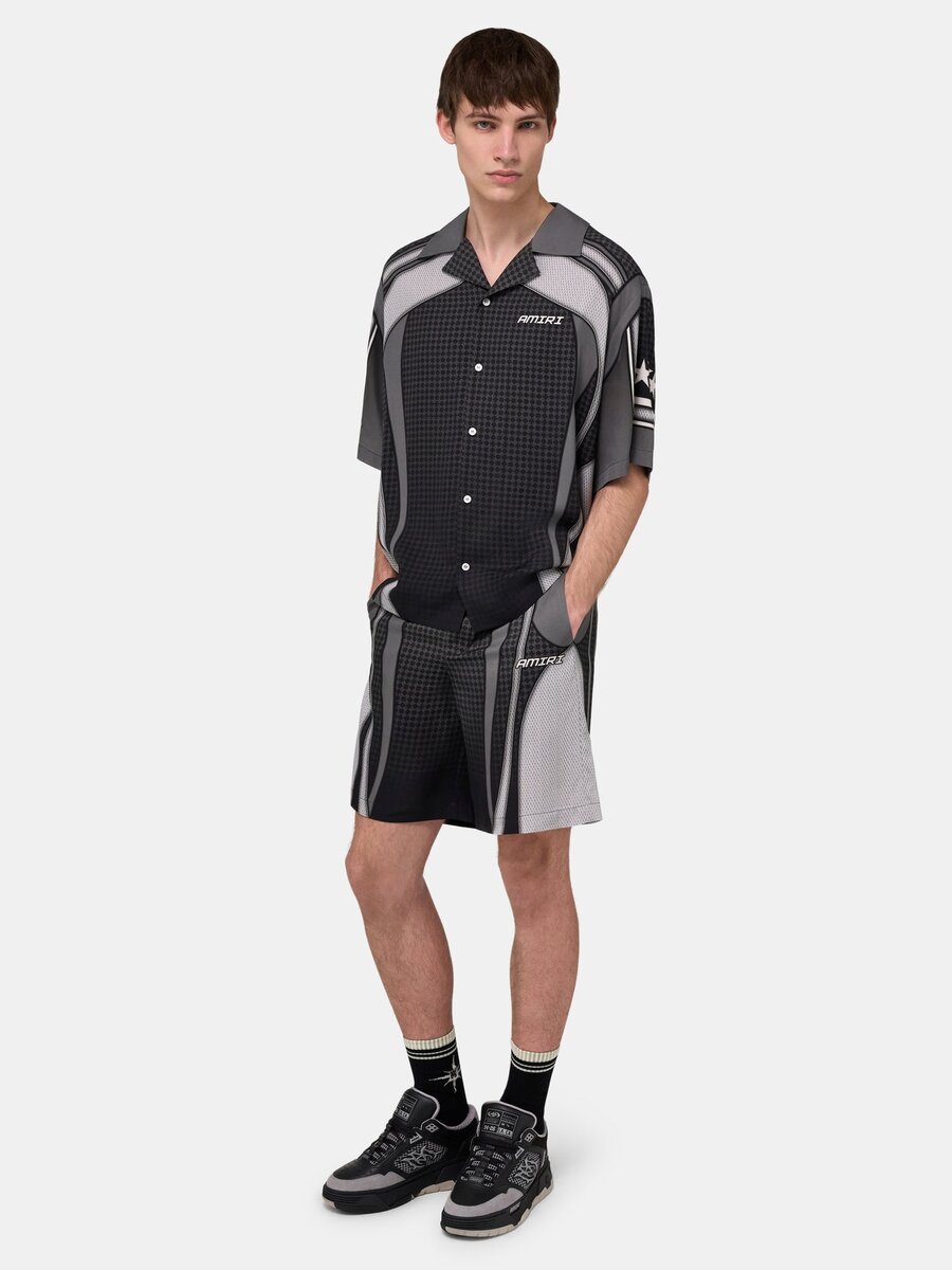 CAMISA DE CAMPAMENTO OVERSIZE CON PANELES DEPORTIVOS
