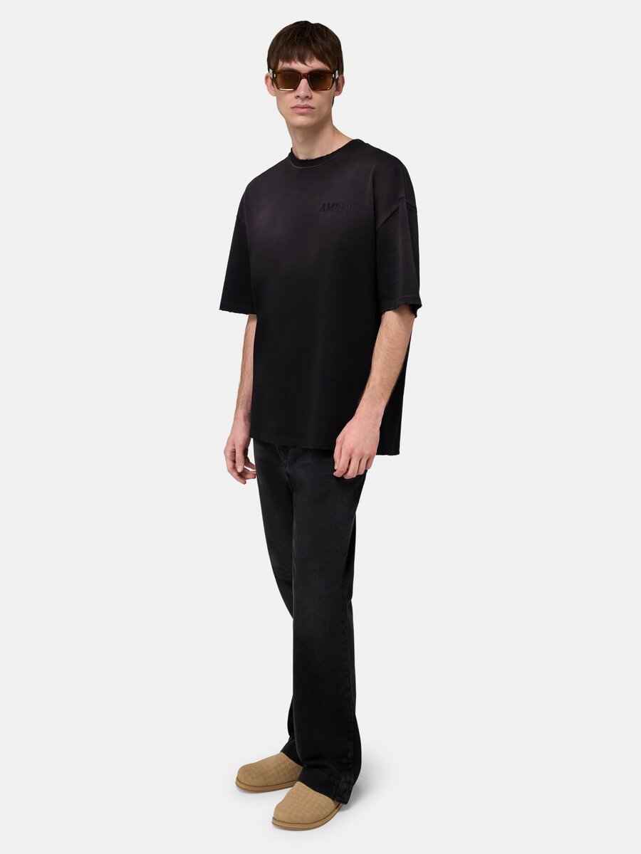 CAMISETA OVERSIZE CON PARCHE DE BANDANA