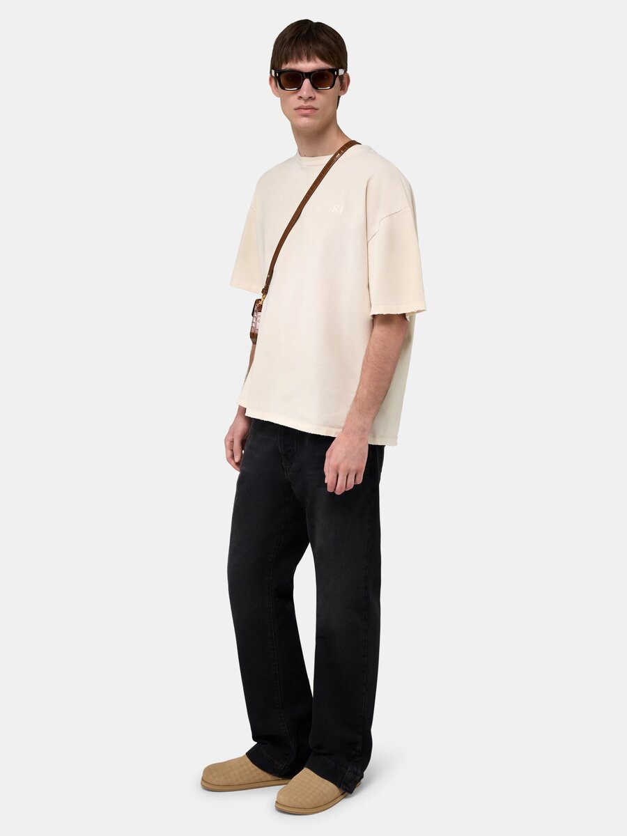 CAMISETA OVERSIZE CON PARCHE DE BANDANA