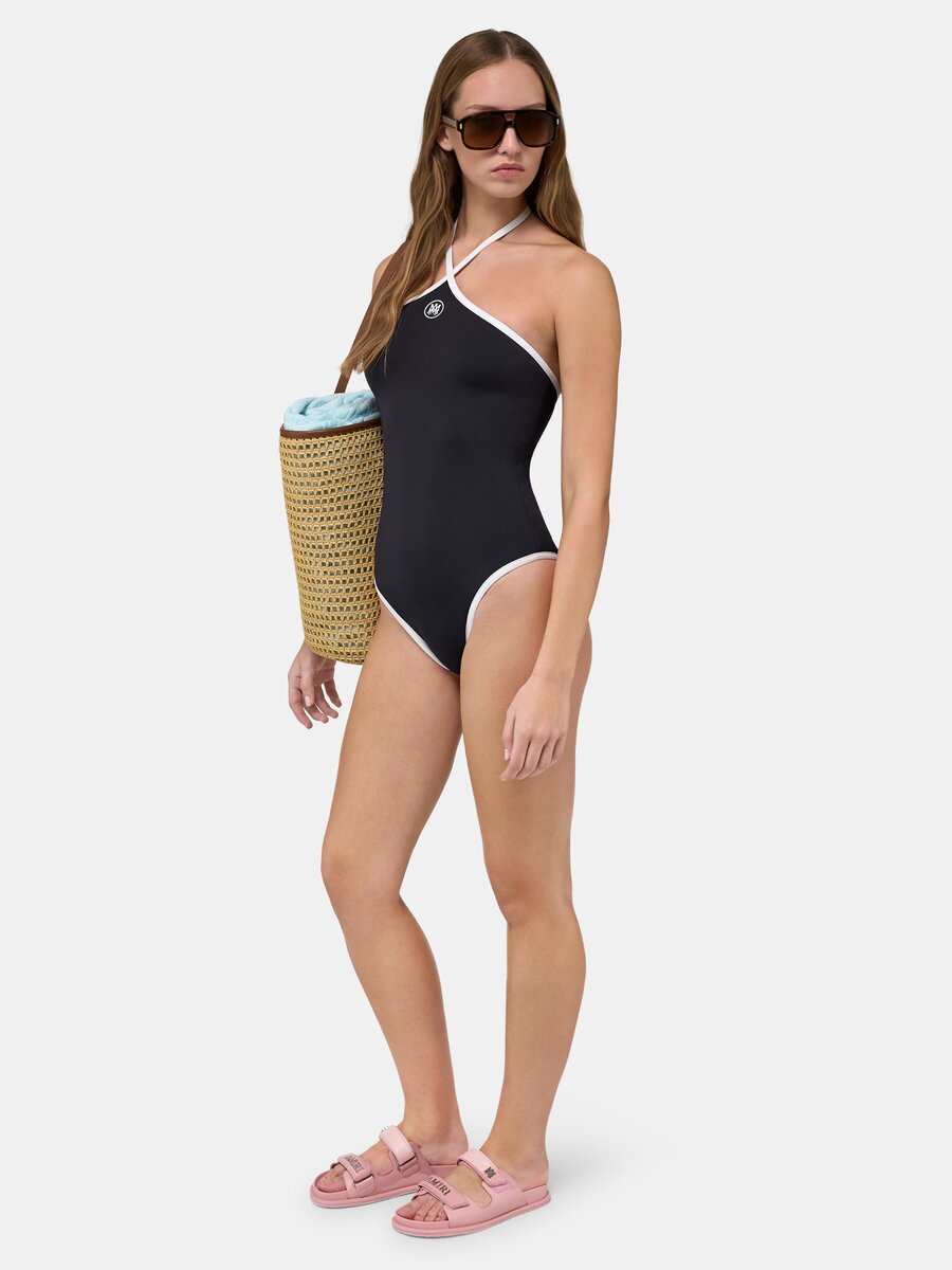 MA ONE PIECE