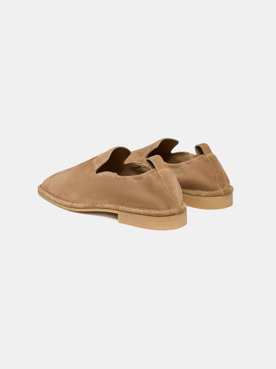MOCASINES SIN CORREAS DE GOMA