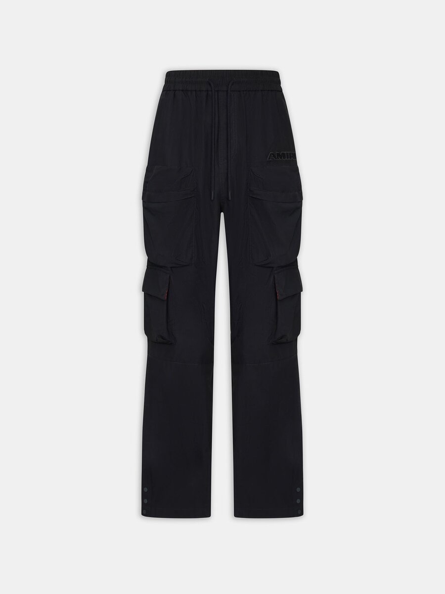 PANTALÓN CARGO CON VARIOS BOLSILLOS