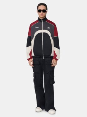PANTALÓN CARGO CON VARIOS BOLSILLOS