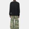 PANTALÓN CARGO DE CAMUFLAJE CON VARIOS BOLSILLOS