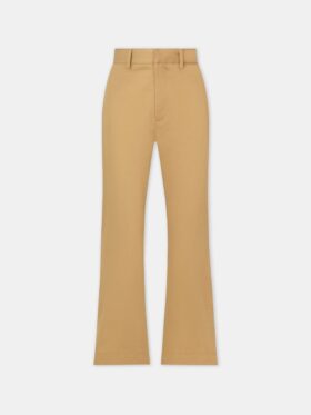 PANTALÓN CHINO CON ACAMPANADO