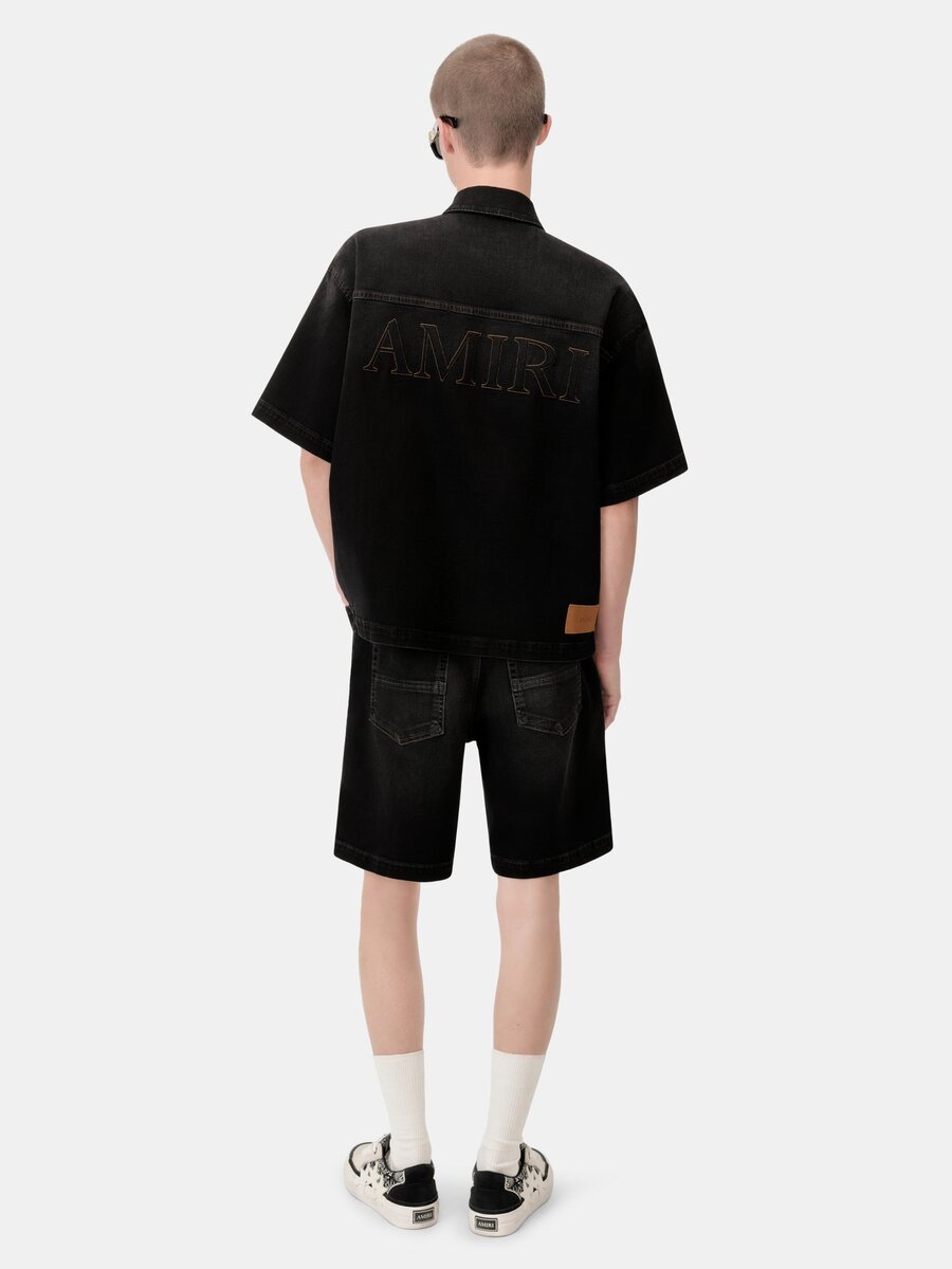 CAMISA AMIRI DE MANGA CORTA CON BOTONES A PRESIÓN Y LOGOTIPO 3D