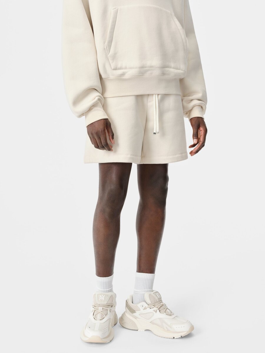 PANTALÓN CORTO BORDADO DE AMIRI