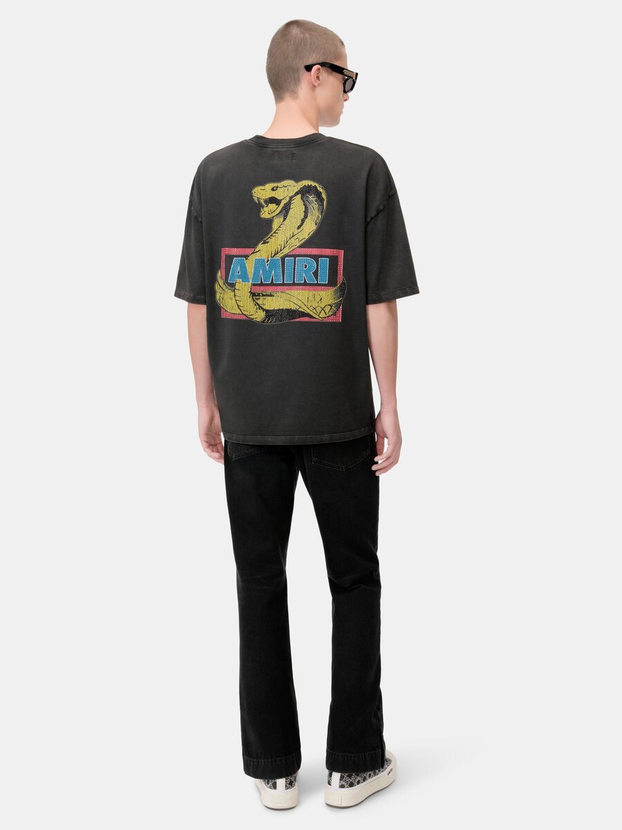 PANTALONES DE JEAN DE CORTE RECTOS CON ACAMPANADO