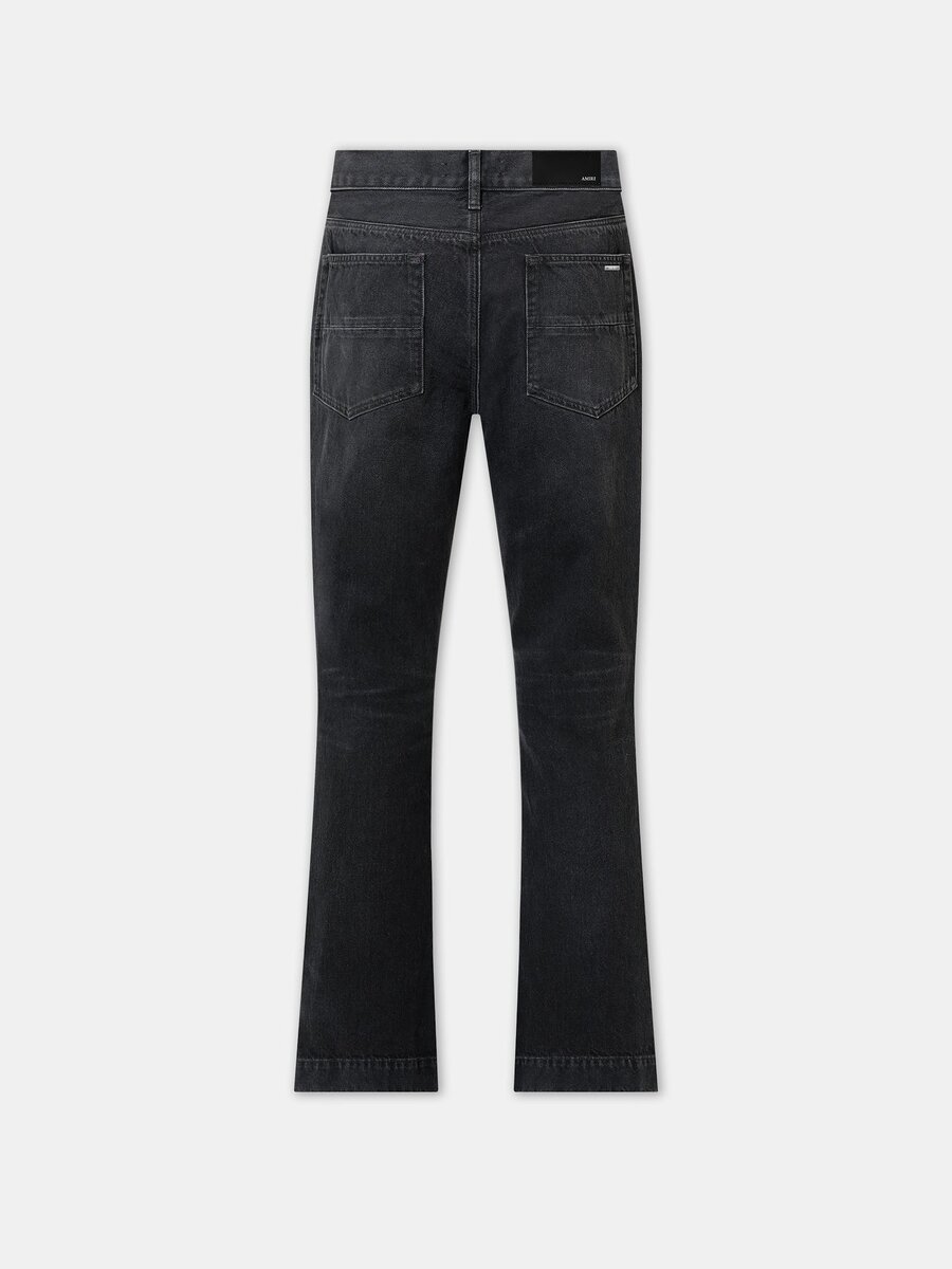 PANTALONES DE JEAN DE CORTE RECTOS CON ACAMPANADO